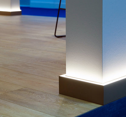 GART - Rodapé Wallstyl IL10 LED 23mm x 80mm x 2,00m - PEÇA